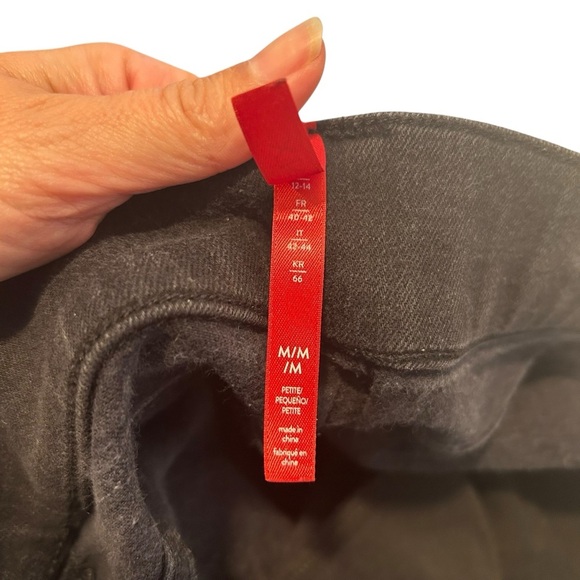 Spanx SPANXshape EveryWear black pull on Flare Jeans size medium petite 20326q - Picture 4 of 8